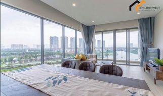 Storey garage toilet room lease